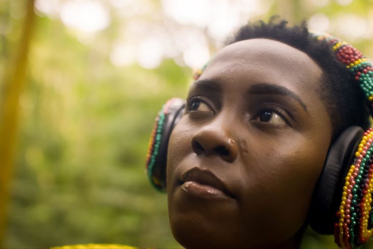 Boys write love letters to Azawi to get a date: See her responses