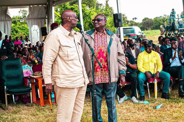 Generals Salim Saleh, Sejusa moved to tears in emotional reunion