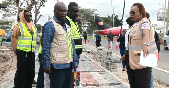 KeNHA Board Chairman Winfrida Ngumi and Director General Eng. Luka Kimeli conducting a comprehensive inspection of the capacity enhancement and beautification works along the corridor from Jomo Kenyatta International Airport (JKIA) to James Gichuru Road