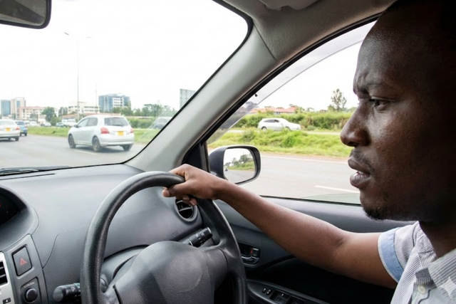 How to read fuel levels in case of fuel gauge failure