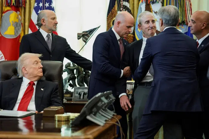 A dramatic moment unfolded in the Oval Office when a pharmaceutical executive collapsed during an announcement of a landmark deal to cut prices on obesity drugs.