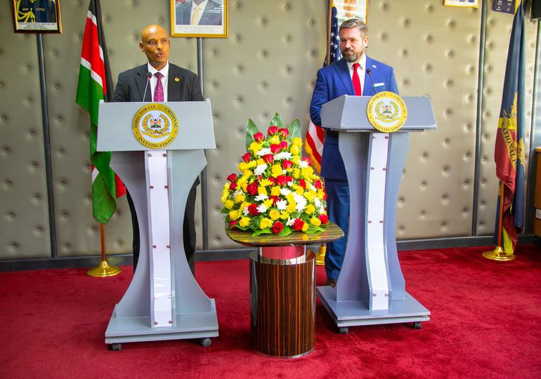 DCI Director Mohamed Amin hosted the Co-Deputy Director of the Federal Bureau of Investigation (FBI) Andrew Bailey, during a high-level visit to the DCI Headquarters at Mazingira Complex, Nairobi.