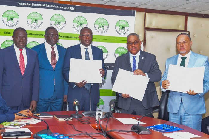 IEBC chairperson Erastus Ethekon with United Nations officials