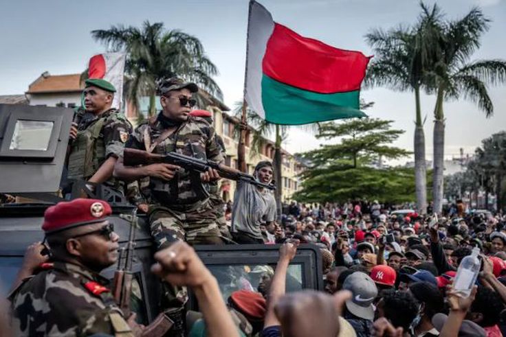 Madagascar: President confirms coup attempt as elite army unit joins protests