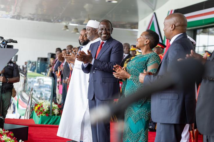 Presidents hit dance floor as Kenyan artists treat Jamhuri Day crowd to nostalgic hits