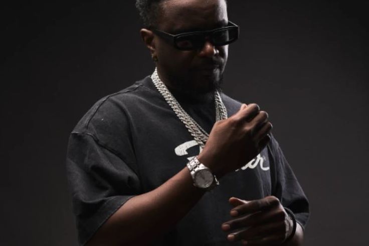 Nyashinski fans in for surprise ahead of long weekend