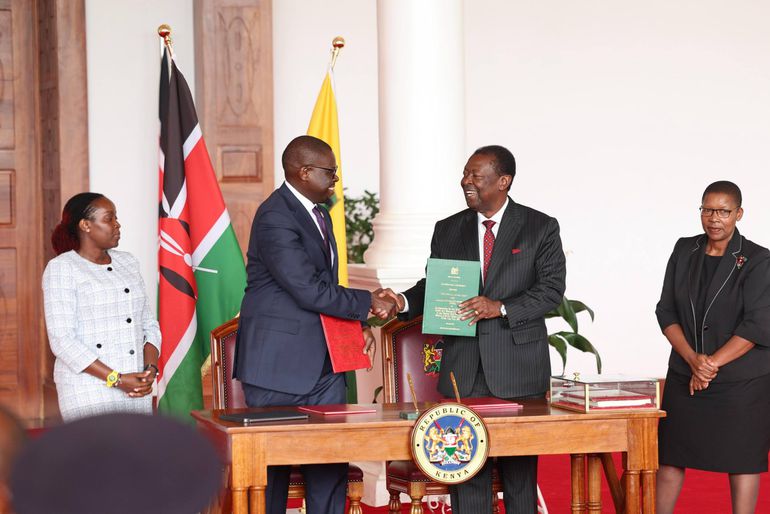 Prime CS Musalia Mudavadi and Governor Johnson Sakaja during the signing of a Cooperation Agreement Between the National Government and the Nairobi City County Government
