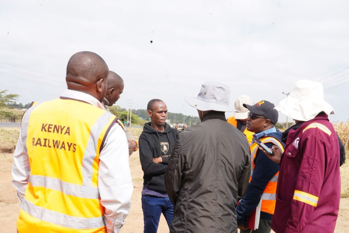 Kenya Railways conducting a parcel boundary identification for the proposed Naivasha–Kisumu–Malaba Standard Gauge Railway (SGR) Project (Image: Kenya Railways)