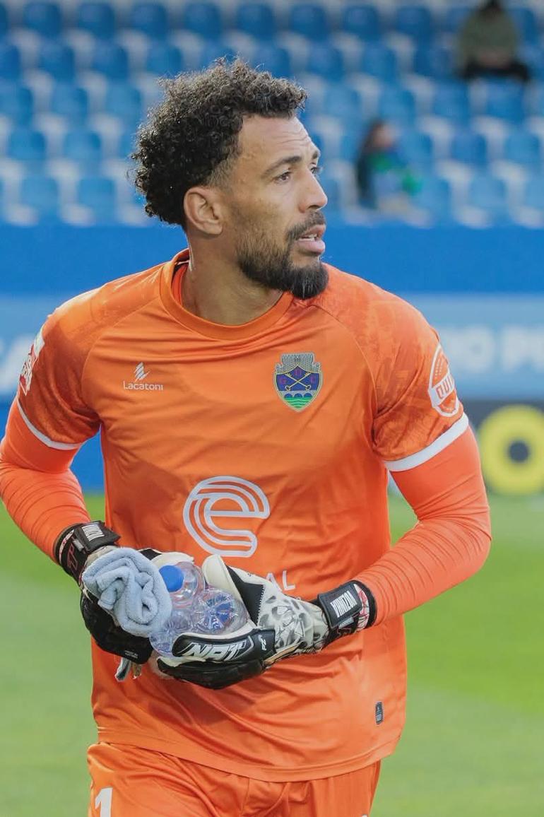 Cape Verde's 40-year-old goalkeeper Vozinha holding forte in the country's first ever world Cup match against Spain (Image: Files)