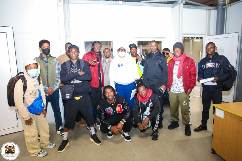 The group of 15 Kenyans who landed home in the early hours of Sunday from Iran, following evacuation by the Kenyan Government