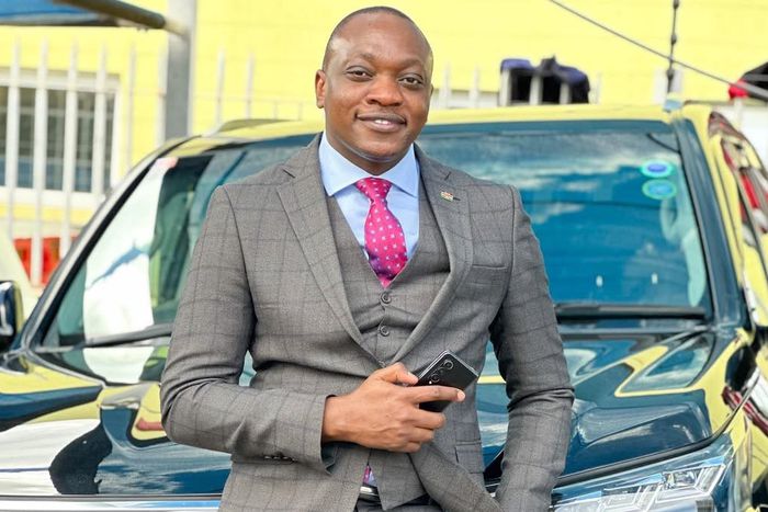 News anchor Ken Mijungu