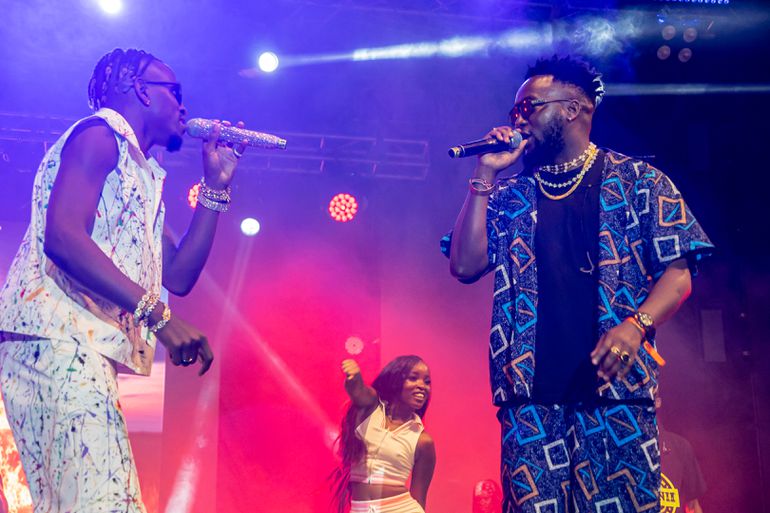 Iyaniii Perfoming Donjo Maber With Dufla