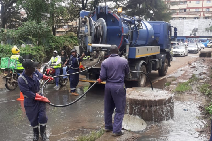 Nairobi Water workers during a past operation. (Image: Nairobi Water)