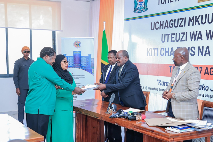 Tanzania's President Samia Suluhu with Vice President Dr Emmanuel John Nchimbi who announced his resignation from office and retirement from politics on August 25, 2026. (Image: Samia Suluhu)