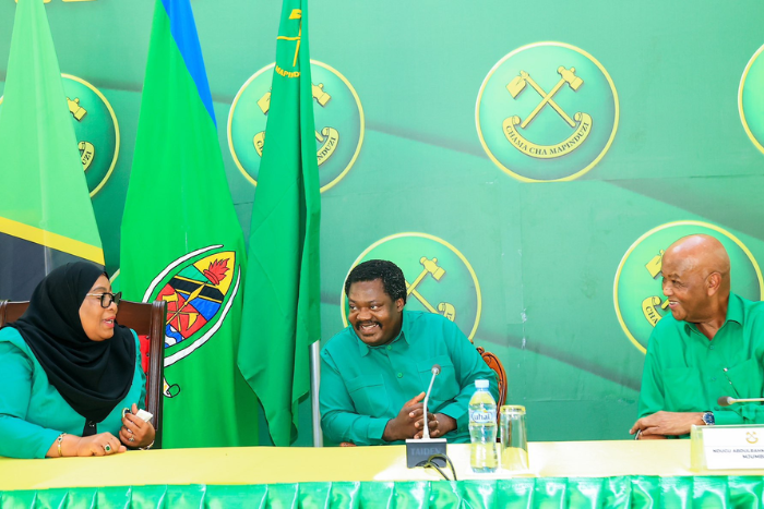Tanzania's President Samia Suluhu with Vice President Dr Emmanuel John Nchimbi who announced his resignation from office and retirement from politics on August 25, 2026. (Image: Samia Suluhu)