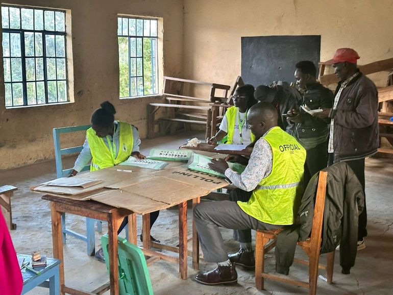 IEBC staff counting votes
