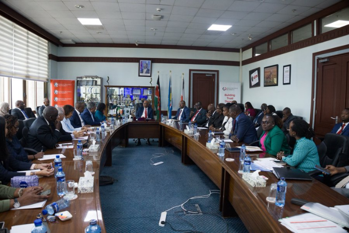 KRA Commissioner General Adan Mohammed holding a high-level engagement with the KEPSA representatives. (Image: KRA)
