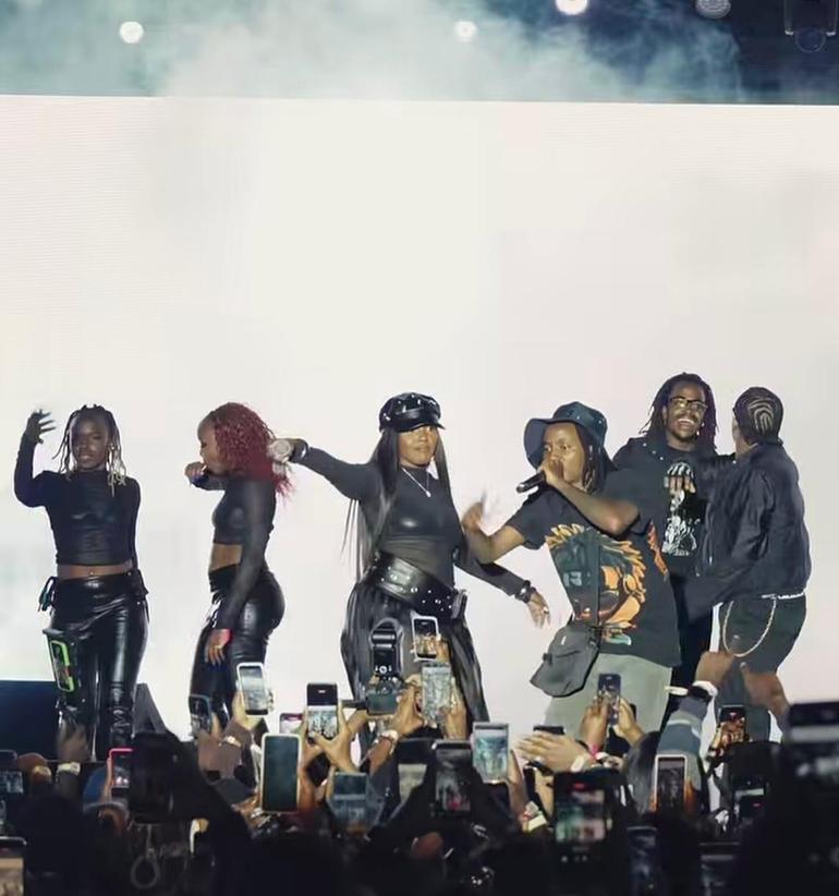 Nikita Kering and Swat Mtoto wa Eunice thrill revelers with Lamba Lolo performance.