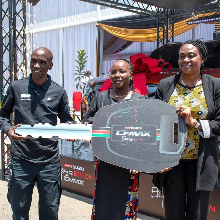 Eliud Kipchoge receives his Kipchoge 1:59 Limited Edition D-Max from Isuzu East Africa - the 159th and final unit on the series (Image: Files)