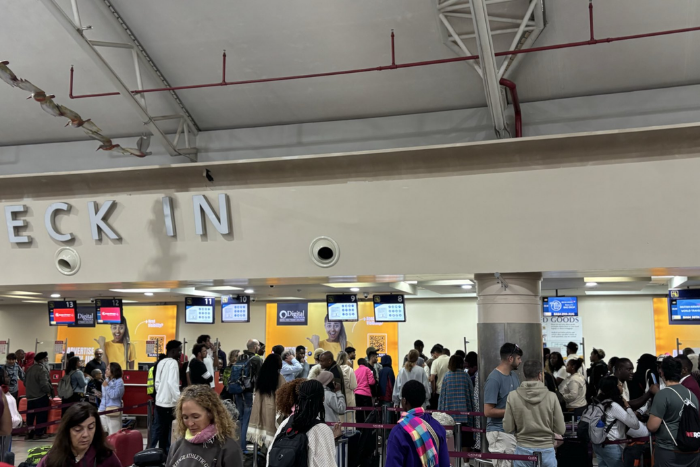 Frustrated travelers at JKIA after their flights were delayed for  hours (Image: UGC)