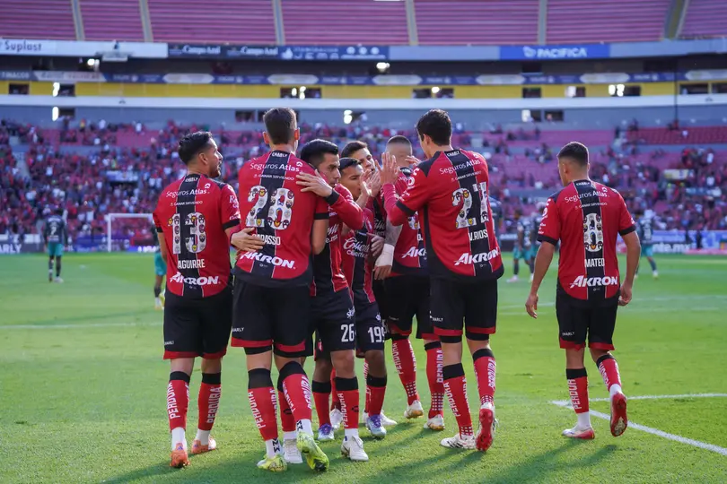 Los Rojinegros se ubican en la parte alta de la tabla | Imago7