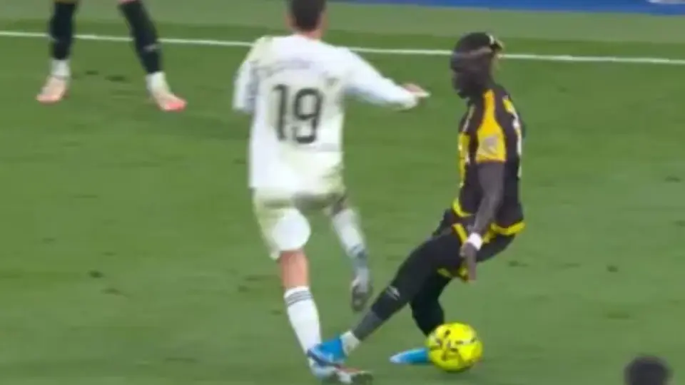 Pathé Ciss ofrece disculpas luego de la falta sobre Dani Ceballos en el Real Madrid vs Rayo Vallecano