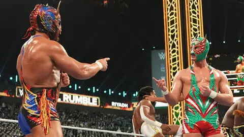 Los Grandes Americanos protagonizaron uno de los momentos de la noche | wwe.com