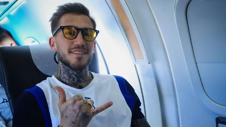 Piovi viajando a Vancouver l X:CruzAzul