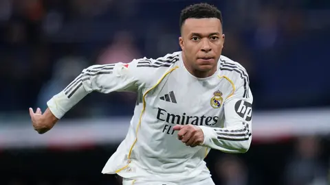 Kylian Mbappé, en los últimos minutos, rescata al Madrid y les da la victoria frente al Rayo Vallecano