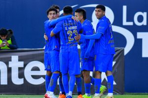 Hormiga González anota polémico gol en el San Luis vs Chivas
