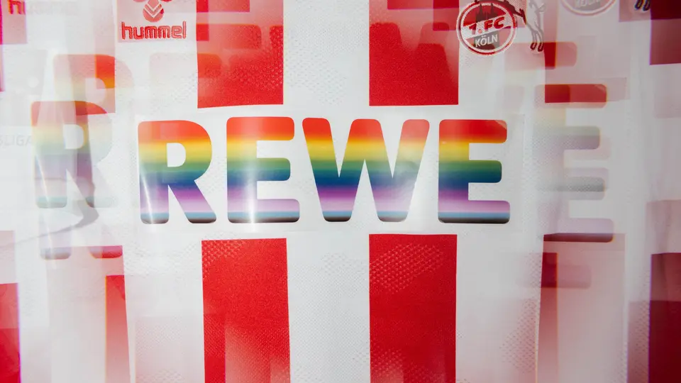 Playera especial del FC Koln I X:@fckoeln