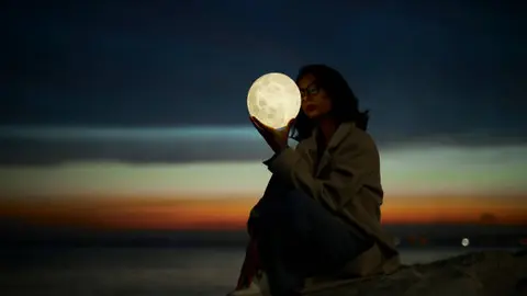 El cuarto creciente ocurrirá el 24 de febrero de 2026, con un aumento gradual de la iluminación lunar./ Pixabay