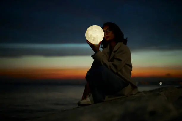 El cuarto creciente ocurrirá el 24 de febrero de 2026, con un aumento gradual de la iluminación lunar./ Pixabay