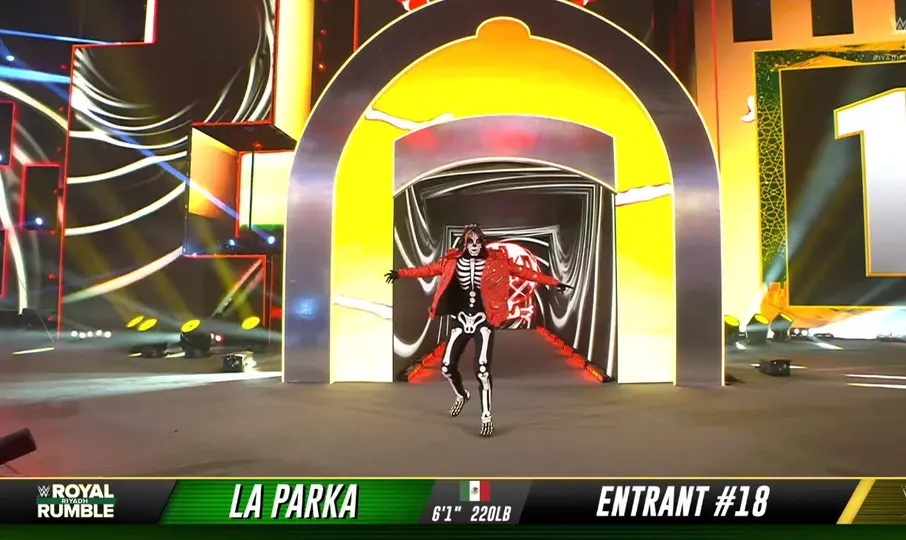 La Parka fue una de las presencias más inesperadas | Captura: WWE