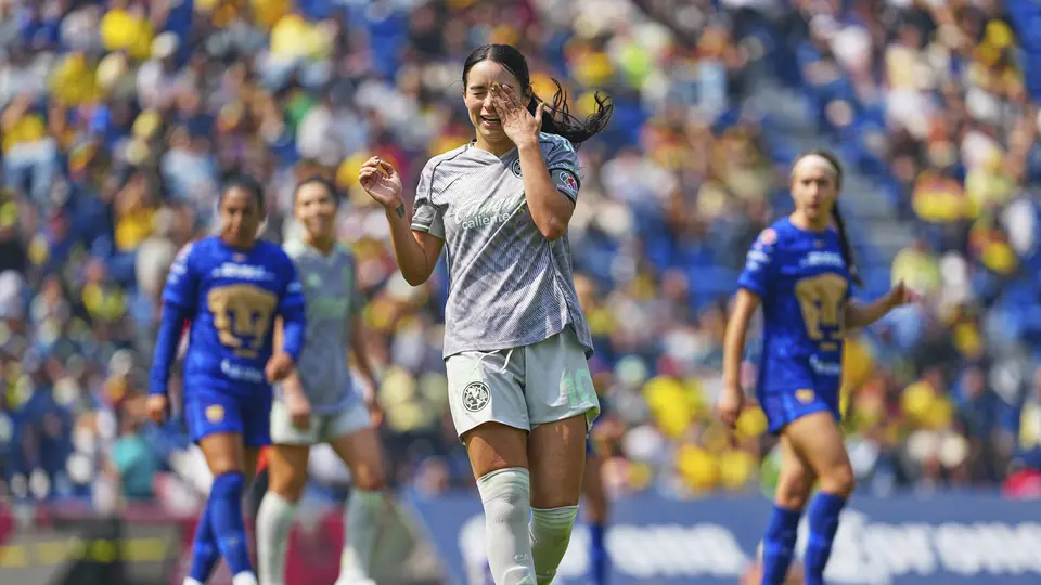 Scarlett Camberos se luce en goleada del América Femenil sobre Pumas