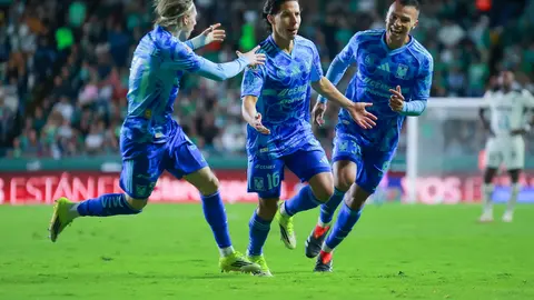 Lainez marcó un golazo ante León | MEXSPORT