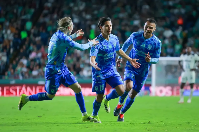 Lainez marcó un golazo ante León | MEXSPORT