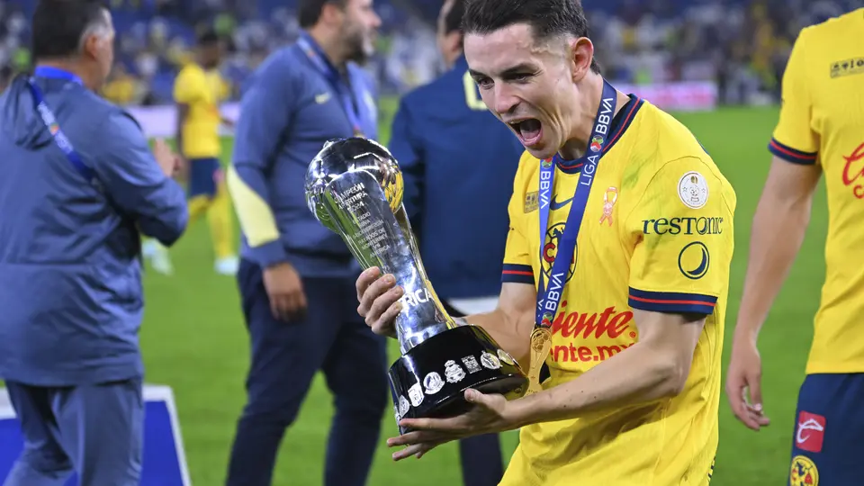 Álvaro Fidalgo Tricampeón con América I IMAGO7