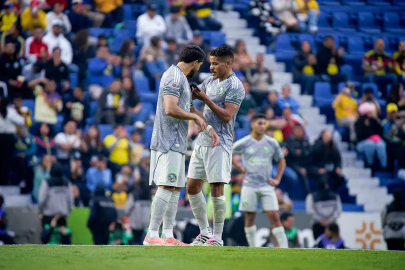 Henry Martín y Jona dos Santos l IMAGO7