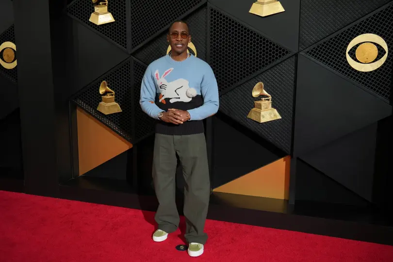 La alfombra roja de los Grammys 2026 volvió a convertirse en una pasarela de moda y estilo./ AP