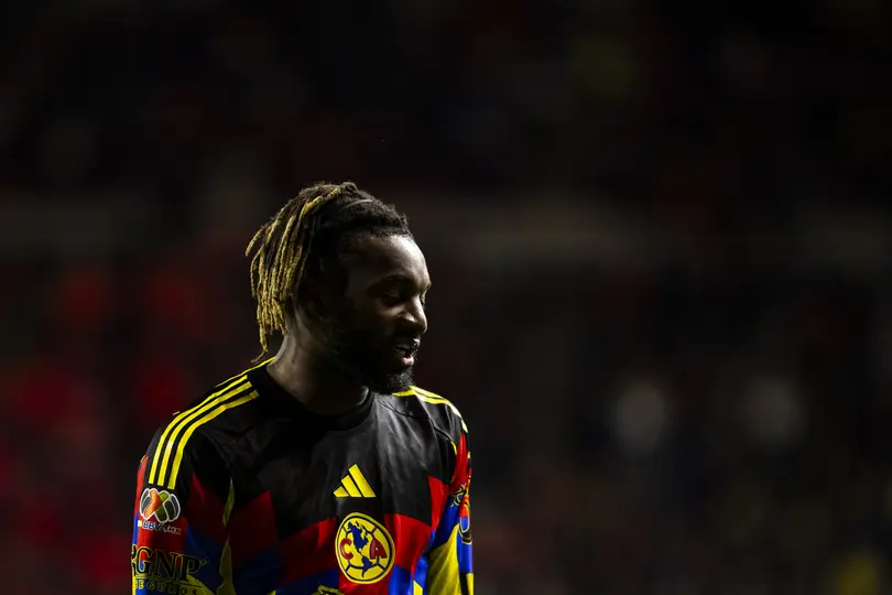 Allan Saint-Maximin en uno de sus pocos partidos con América | IMAGO7