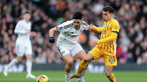 Raúl Jiménez ante Brighton l AP