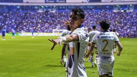 Ruvalcaba en el estadio de Puebla l IMAGO7