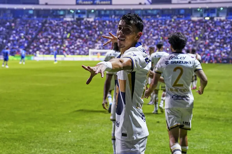 Ruvalcaba en el estadio de Puebla l IMAGO7