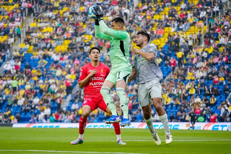 Necaxa ante América l IMAGO7