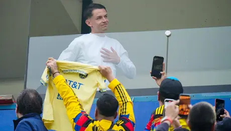 Niño americanista llora al enterarse que Fidalgo se va del América
