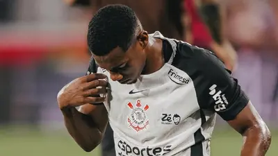 André Dias a solo una firma del Milan