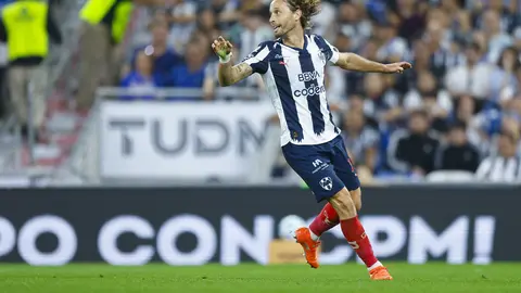 Sergio Canales, de Rayados, en duelo ante Cruz Azul | IMAGO7