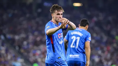 Agustín Palavecino, de Cruz Azul, en festejo de gol ante Rayados de Monterrey | IMAGO7