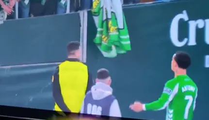 Antony contra aficionados del Betis l CAPTURA